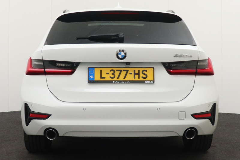 BMW 330 3-serie Touring 330e M-Sport Pano-dak Camera Leder — photo 4