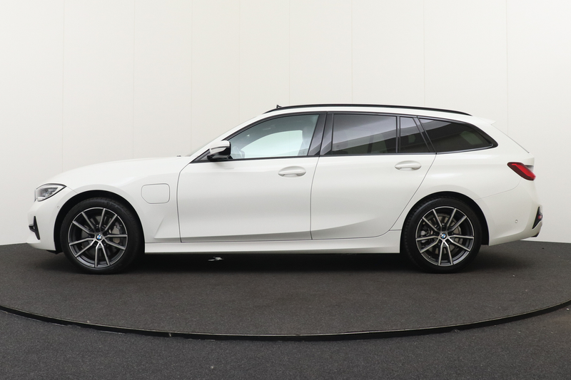 BMW 330 3-serie Touring 330e M-Sport Pano-dak Camera Leder — photo 5