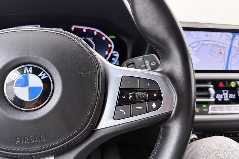 BMW 330 3-serie Touring 330e M-Sport Pano-dak Camera Leder — photo 19