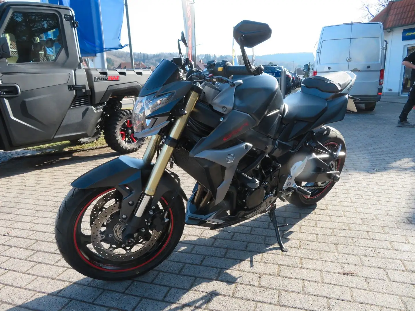 Suzuki GSR 750 L4 Black Edition Arrow Negro - 1