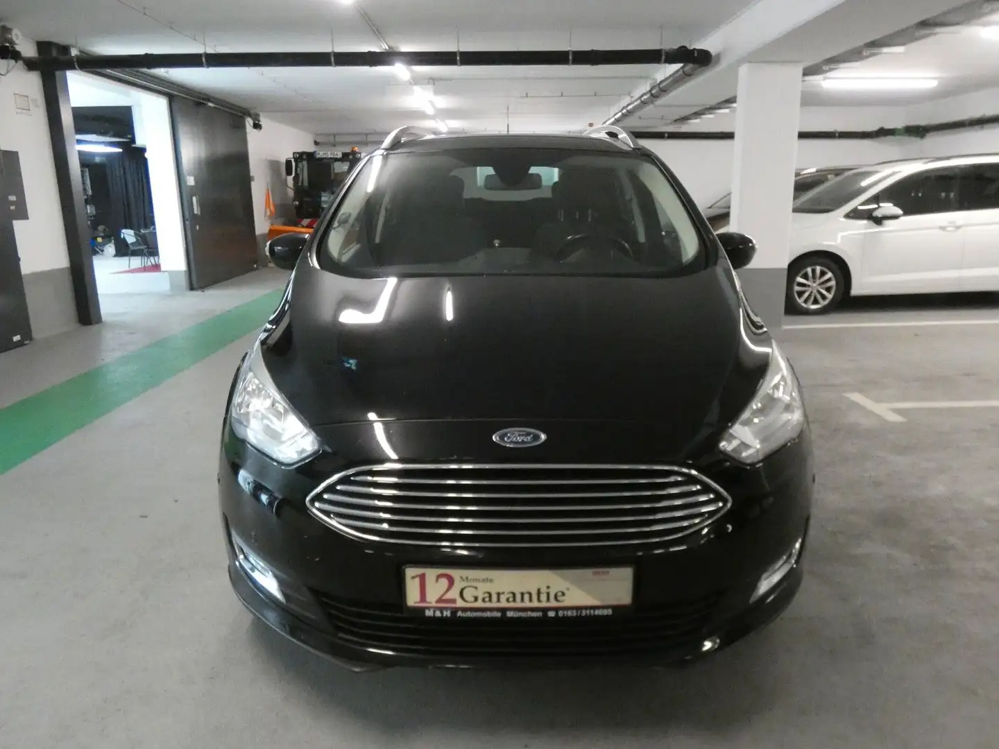 Ford Grand C-Max Titanium Schwarz - 2