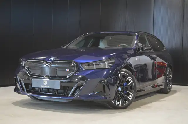 BMW i5 M60 Touring xDrive 83.9 kW  - M Sport Pro - VAT
