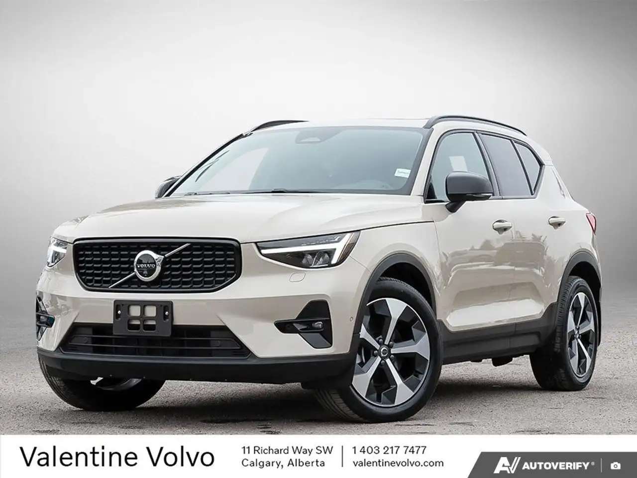 2025 Volvo XC40