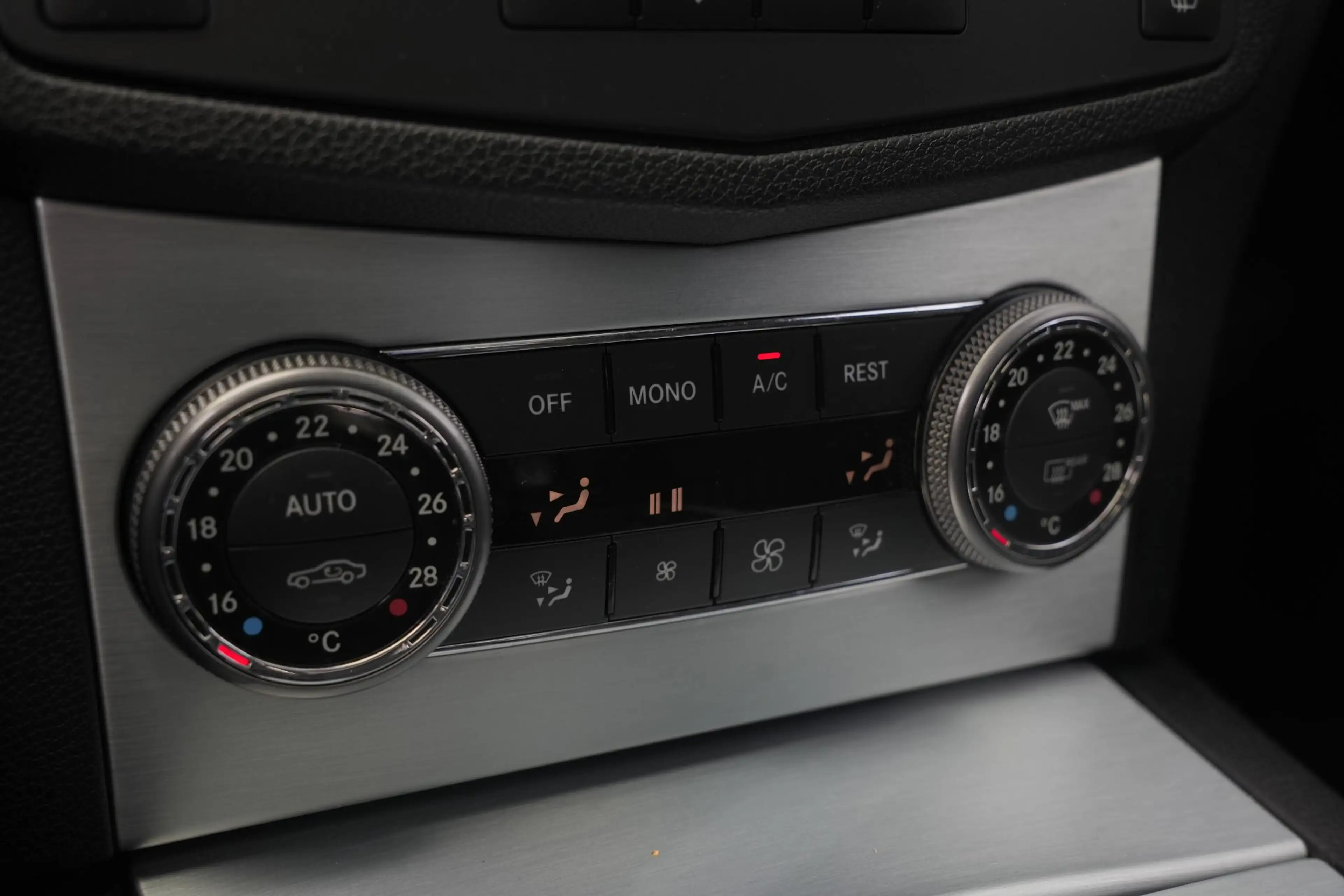 Mercedes-Benz C 350 Avantgarde Panoramadak Harman/Kardon Memory Leer N — photo 34