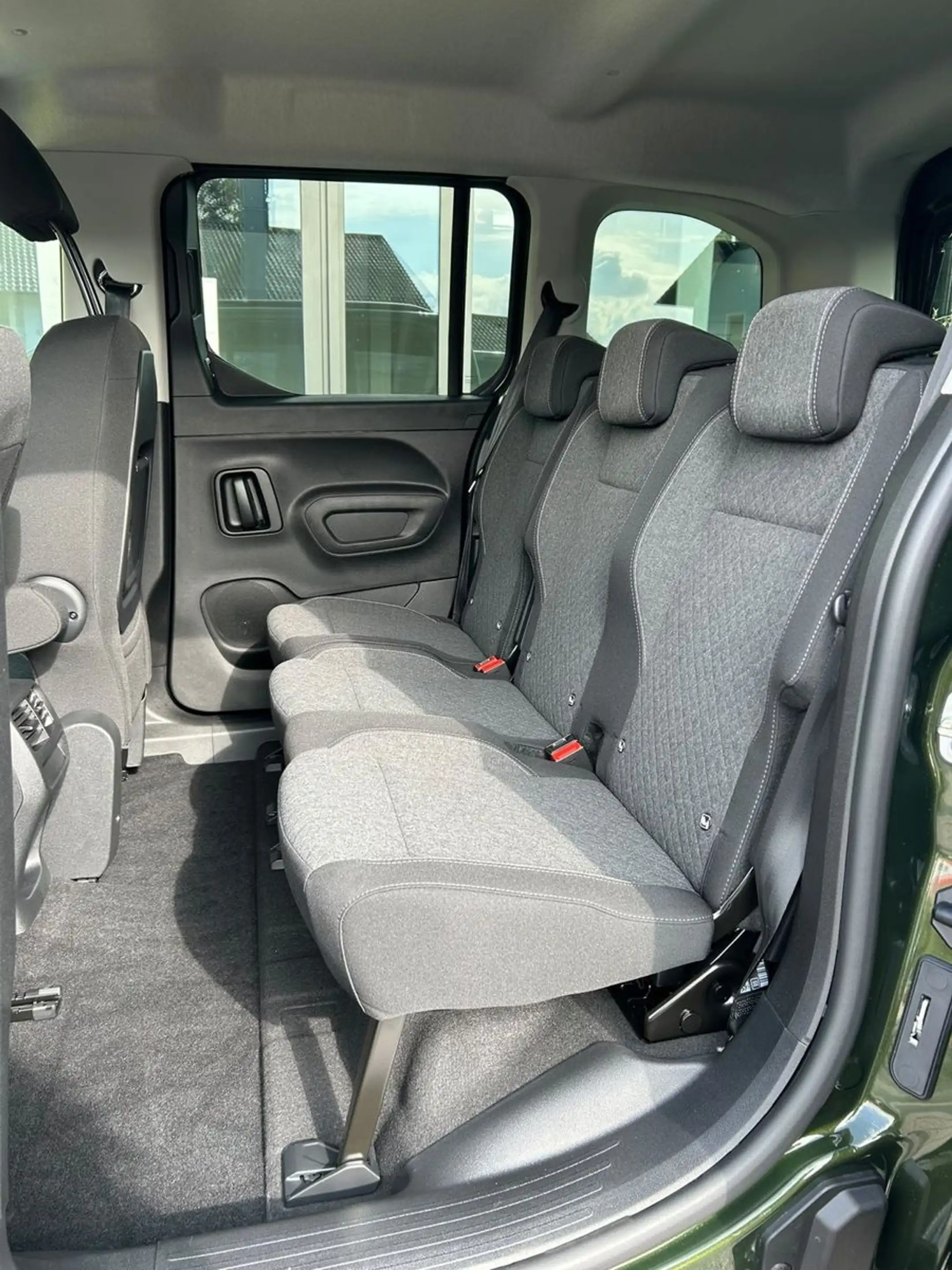 Opel Combo Life 1.5 Edition **Winterpaket*Alu16''** — photo 12