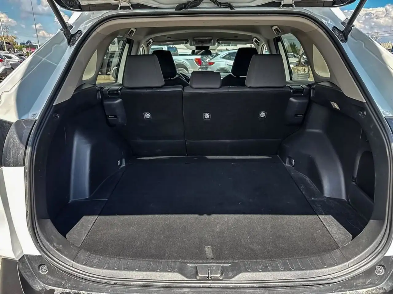 Toyota RAV 4 photo Toyota RAV 4