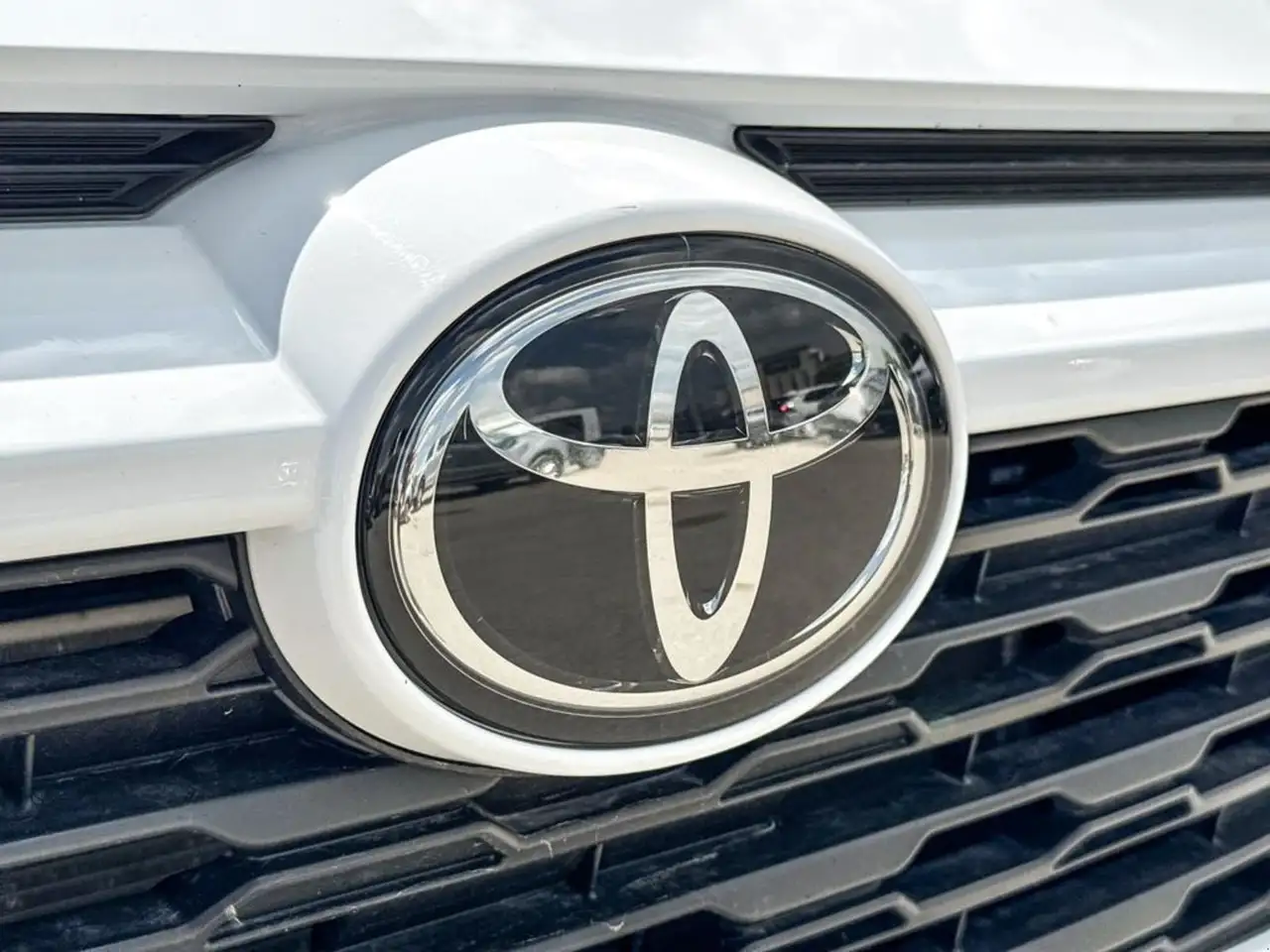 Toyota RAV 4 photo Toyota RAV 4