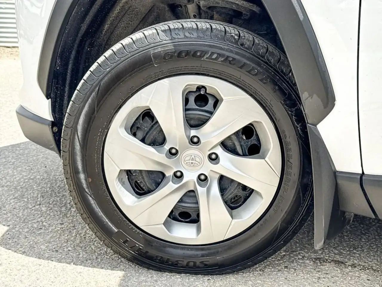 Toyota RAV 4 photo Toyota RAV 4