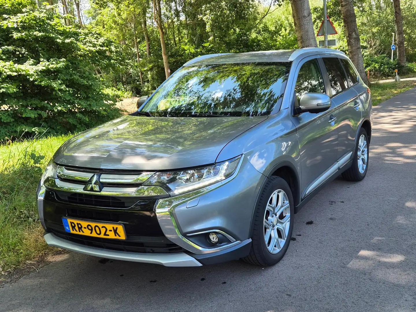 Mitsubishi Outlander Outlander 2.0 Connect Pro Серый - 1