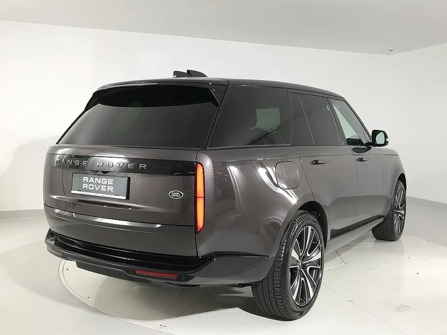 Land Rover Range Rover 3.0 P510e PHEV AWD HSE | Auto Stahl Wien 22 Grau - 2
