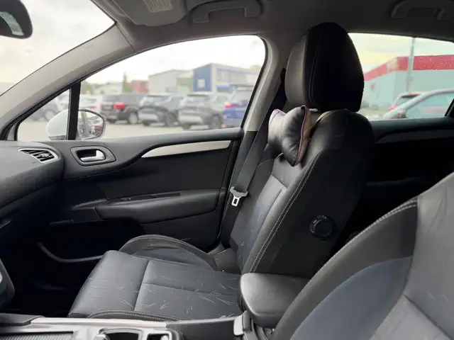 Citroen C4 view 9