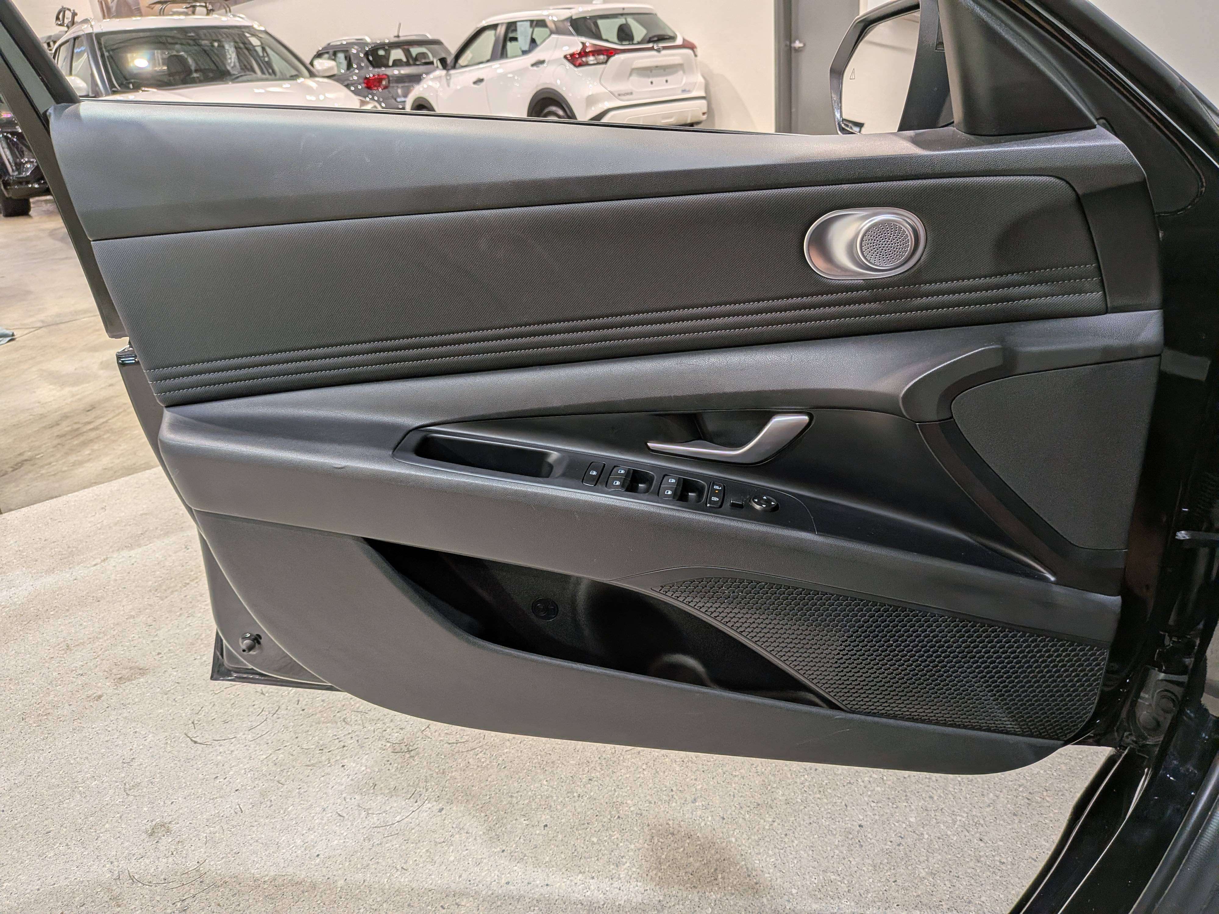 Hyundai Elantra 2025
