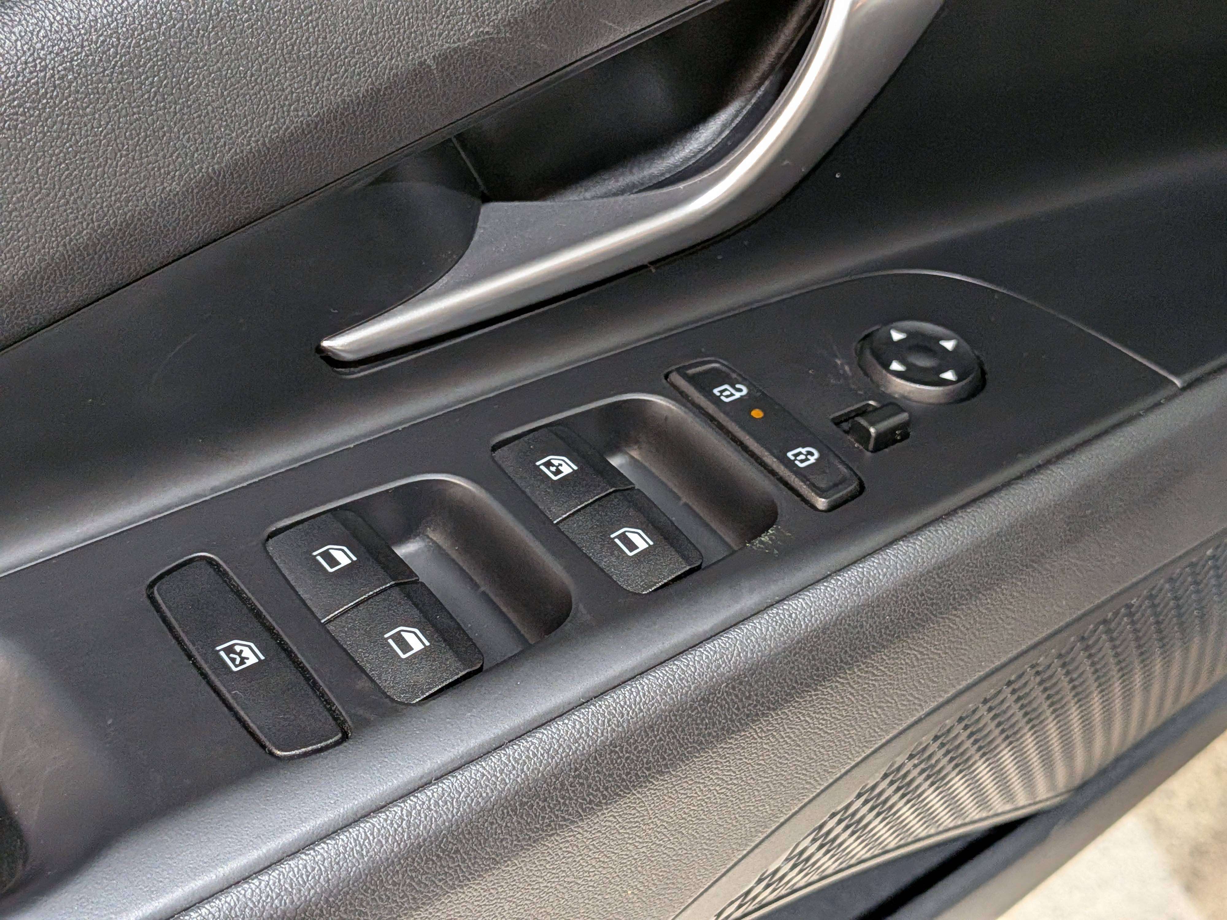 Hyundai Elantra 2025