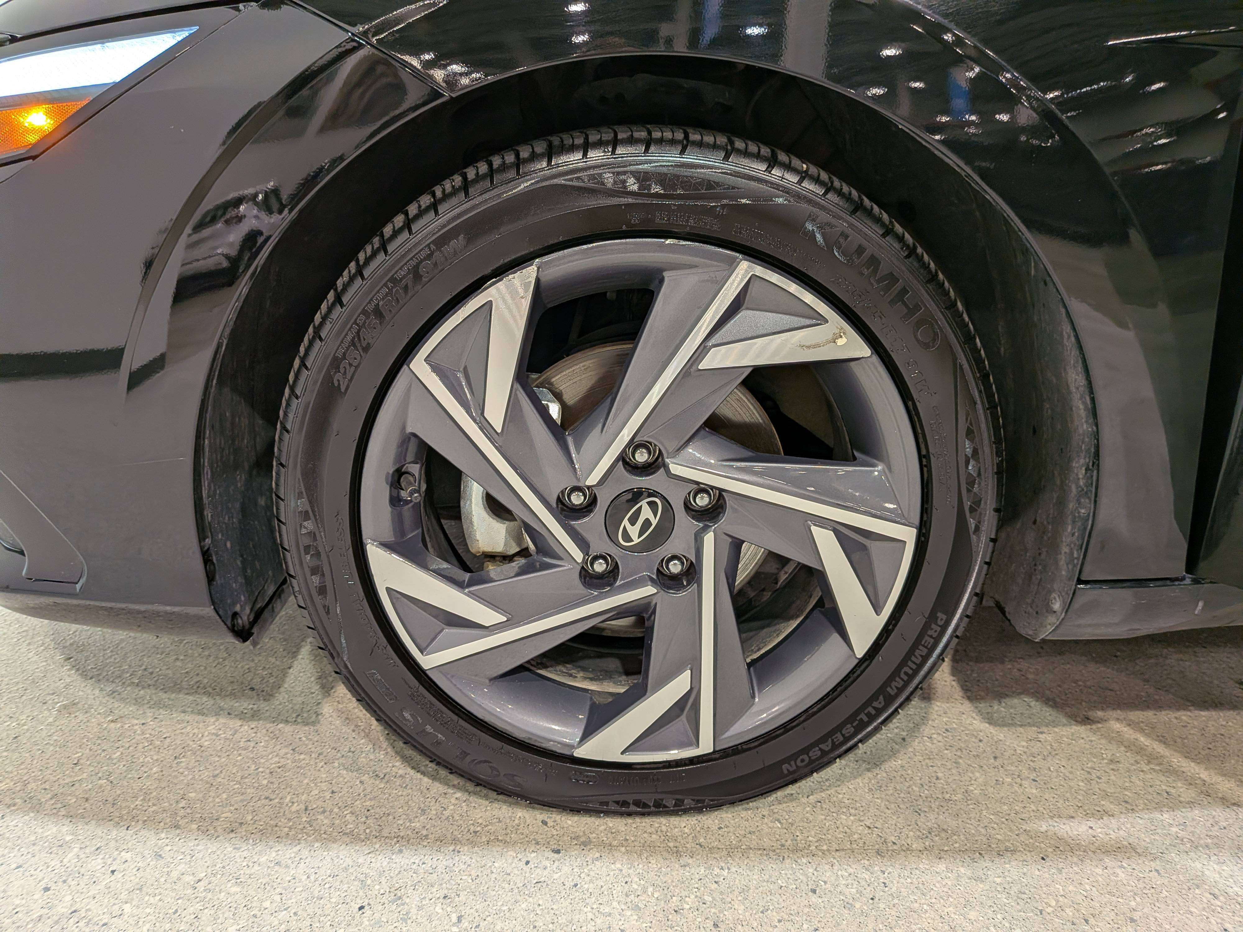 Hyundai Elantra 2025