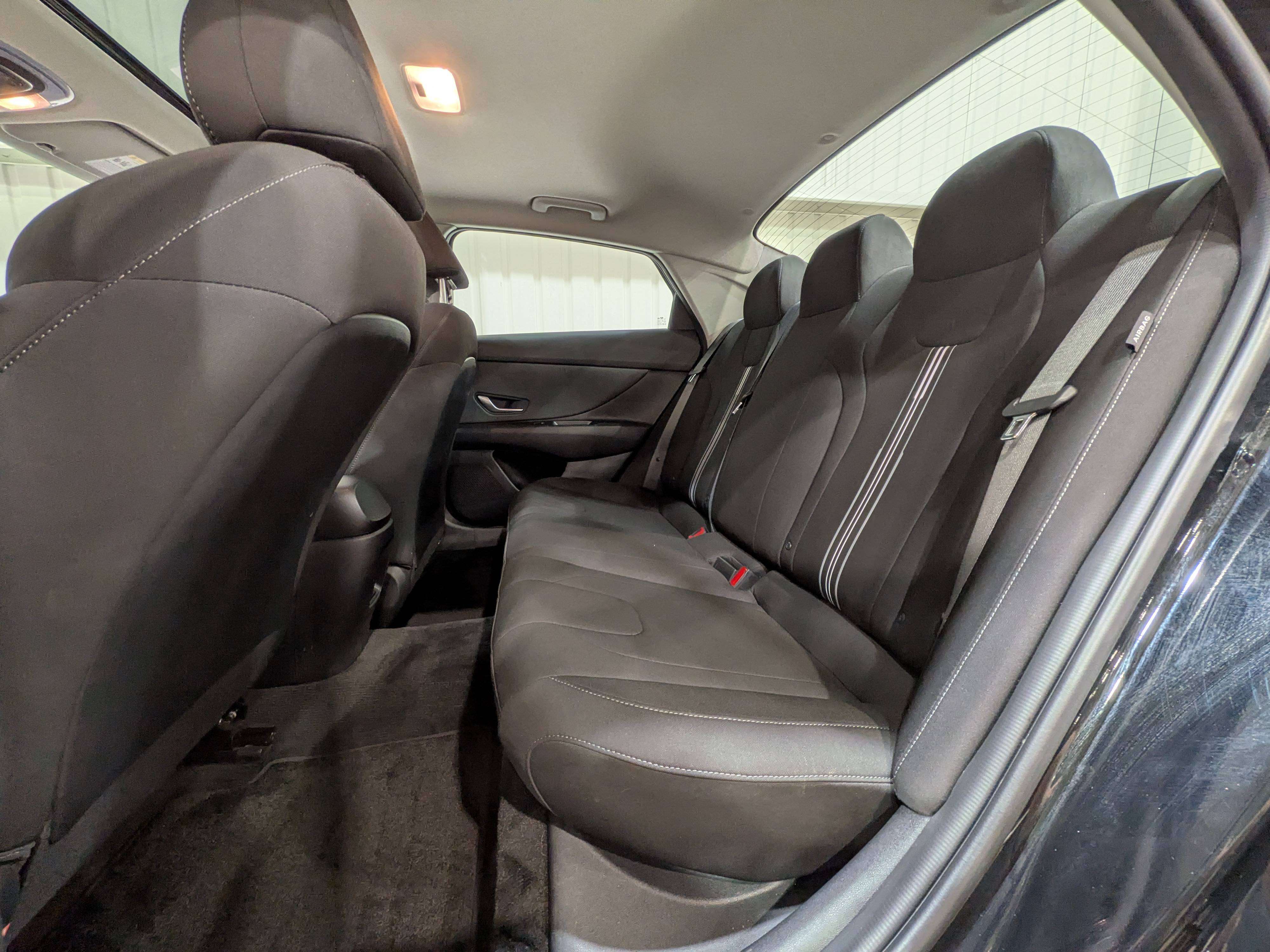 Hyundai Elantra 2025