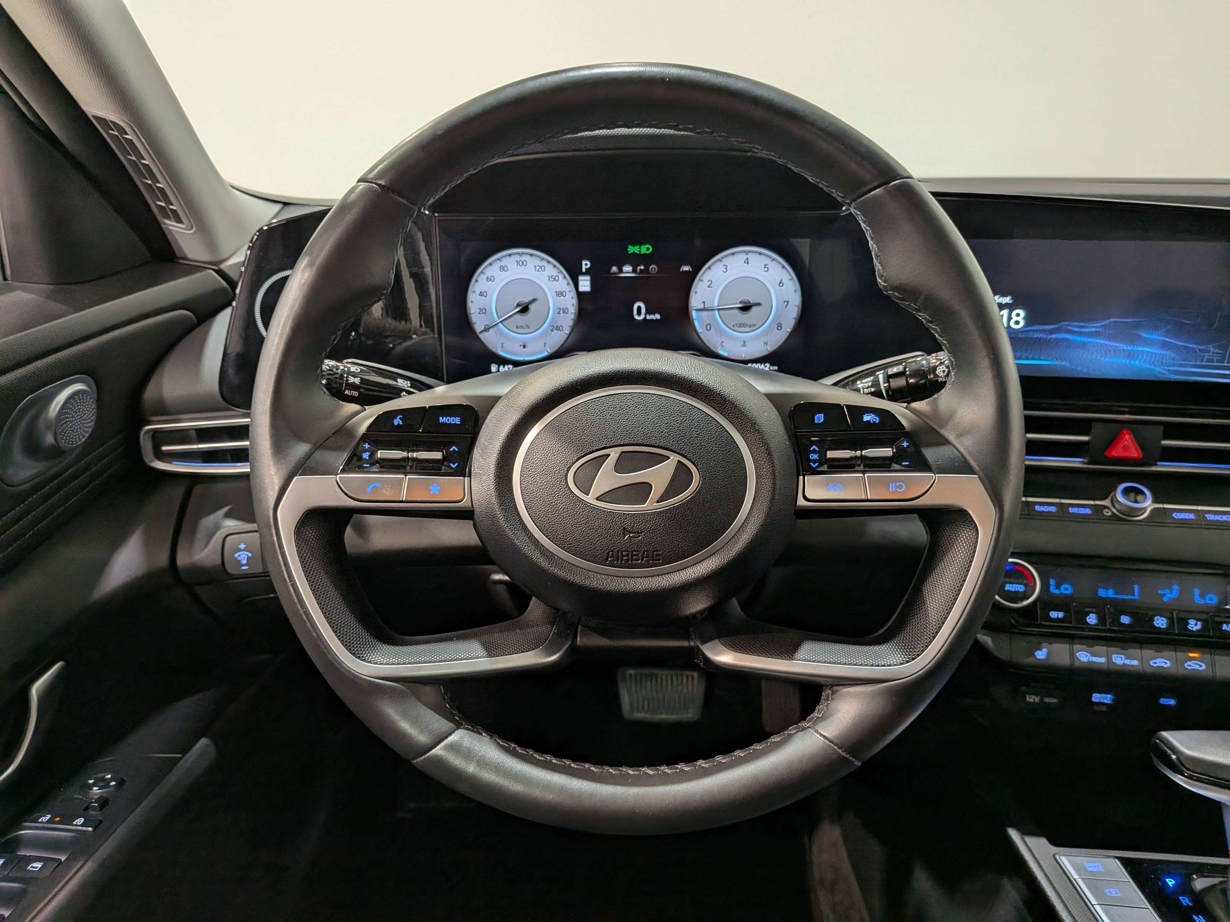 Hyundai Elantra 2025