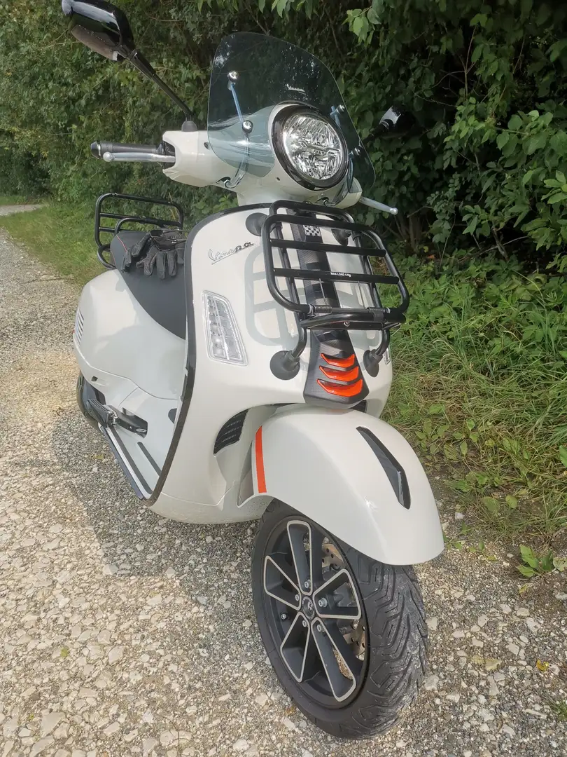 Vespa GTS Super Sport 300 Wit - 2