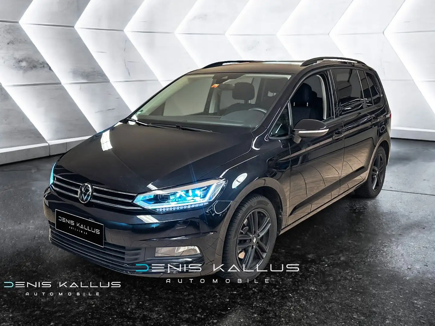 Volkswagen Touran 1.5 TSI 7Sitzer/Top/Automatik Schwarz - 1