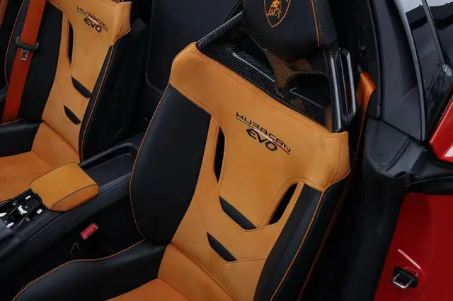 Lamborghini Huracan view 12