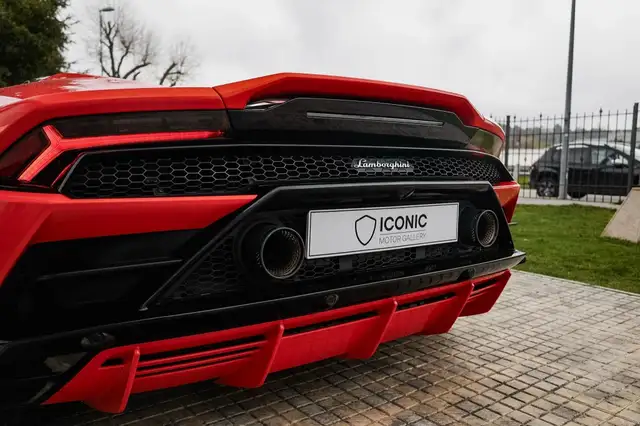 Lamborghini Huracan view 11
