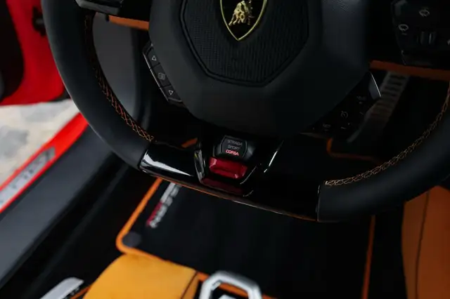 Lamborghini Huracan view 13