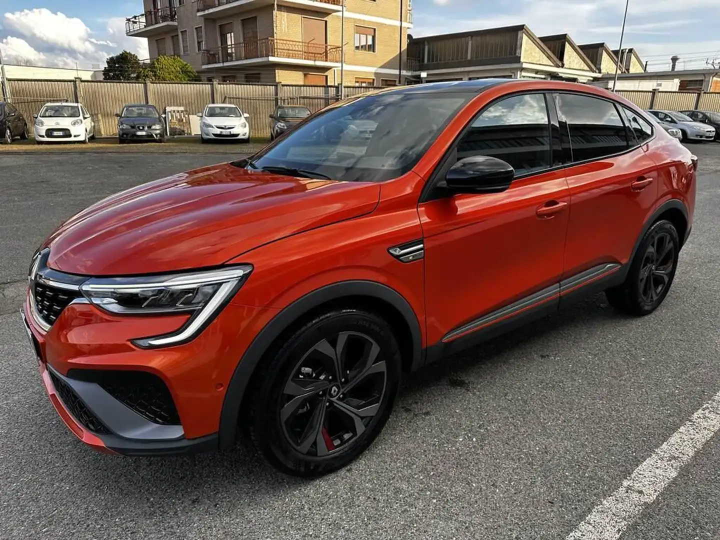 Renault Arkana 1.6 hybrid R.S. Line E-Tech 145cv Narancs - 1