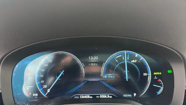 BMW 5 Series view 12