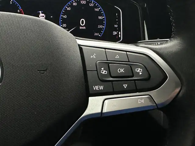Volkswagen Polo view 11