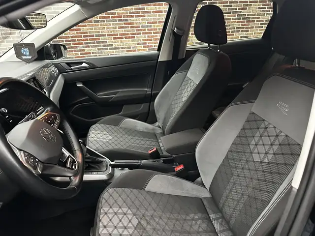 Volkswagen Polo view 13