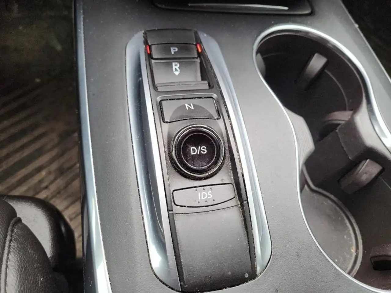Acura MDX снимка Acura MDX