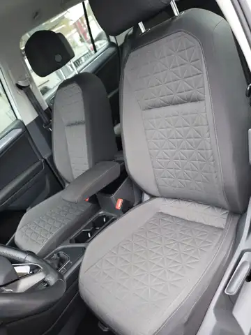 Volkswagen Tiguan view 11