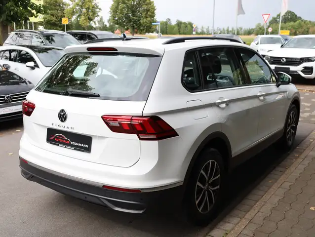 Volkswagen Tiguan view 10