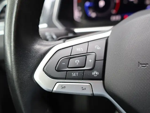 Volkswagen Tiguan view 14