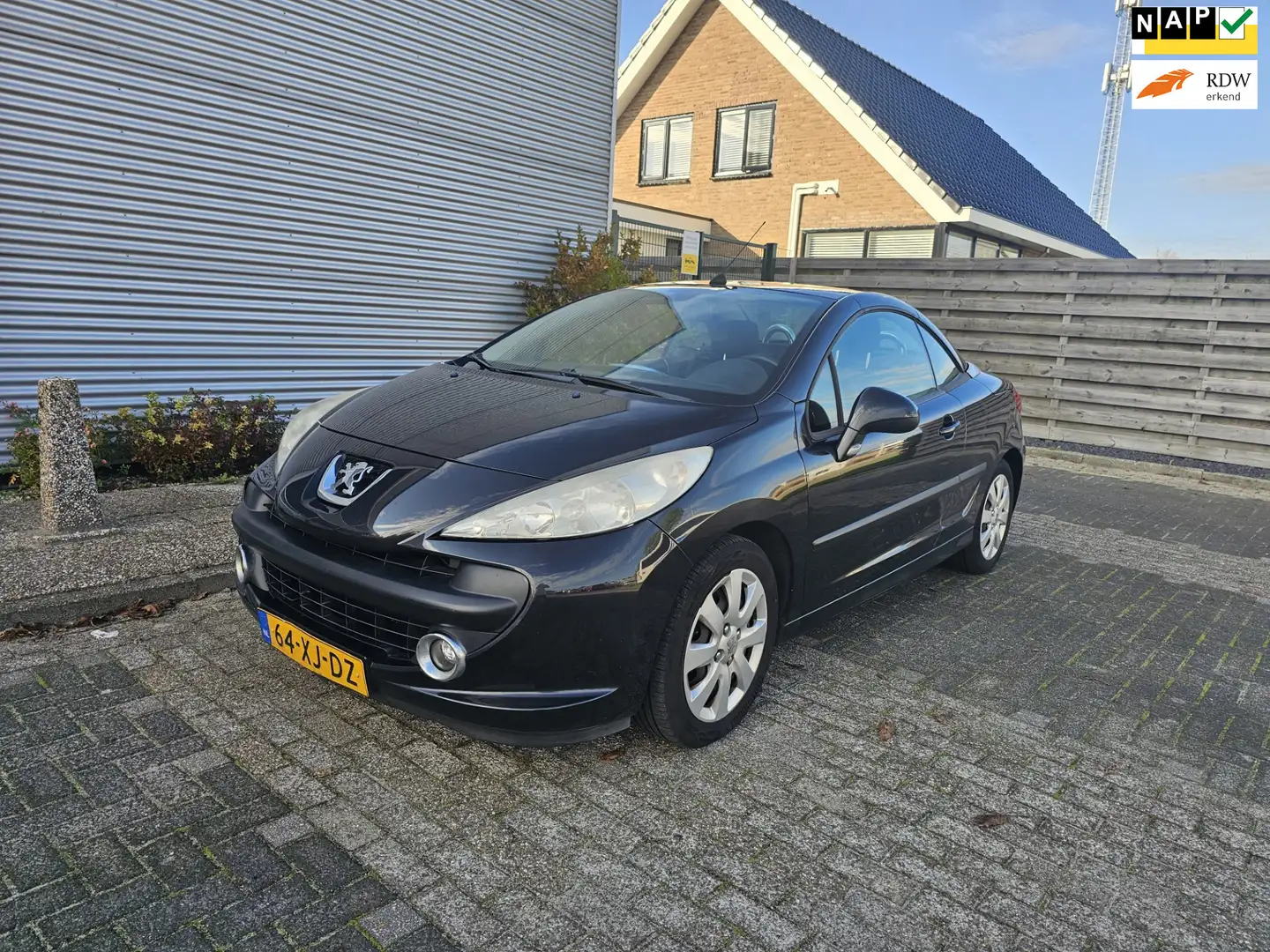 Peugeot 207 CC 1.6 VTi Airco Bj:2007 NAP! Siyah - 1