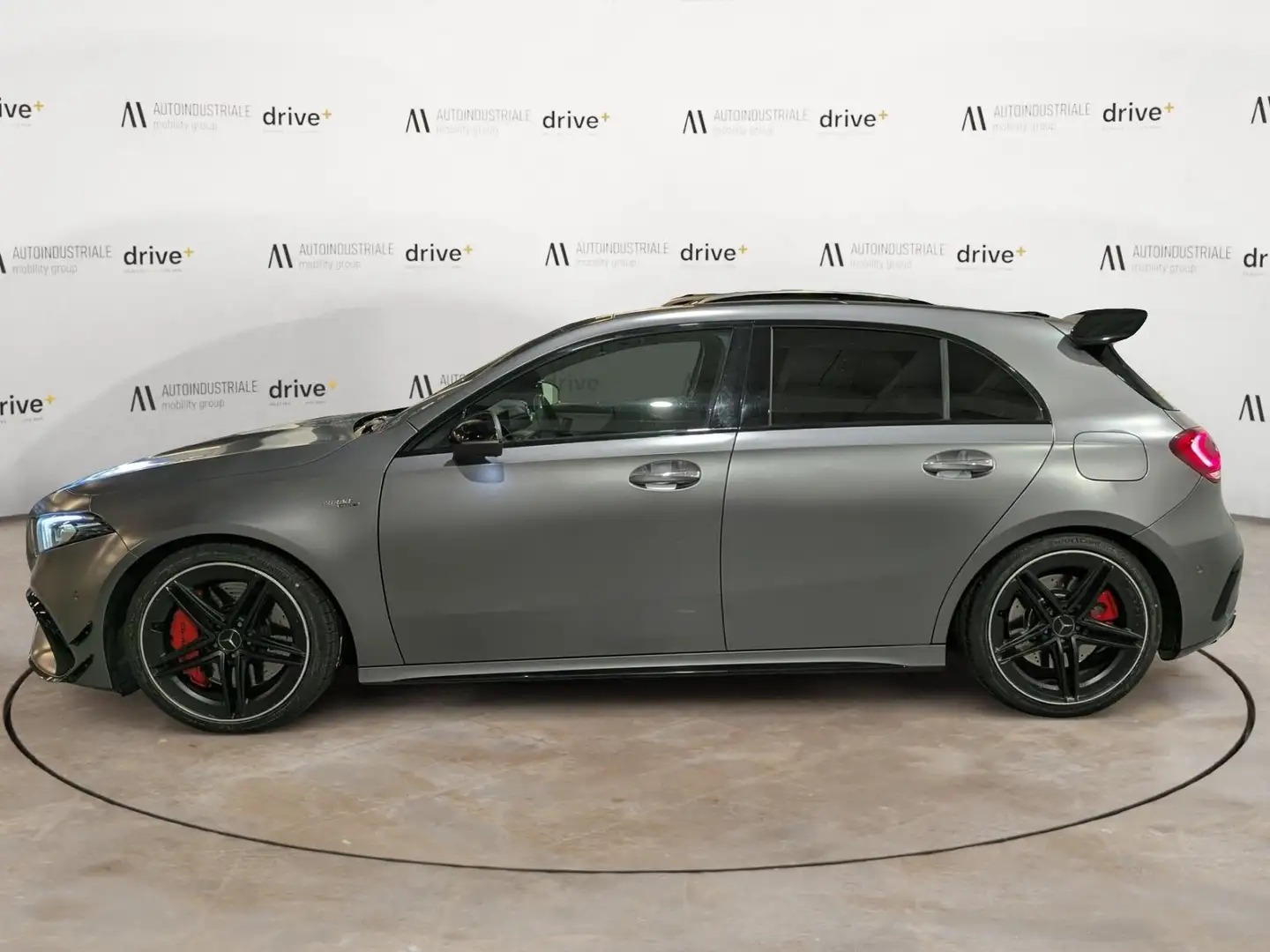 Mercedes-Benz A 45 AMG 45S AMG 4MATIC+ Gris - 2