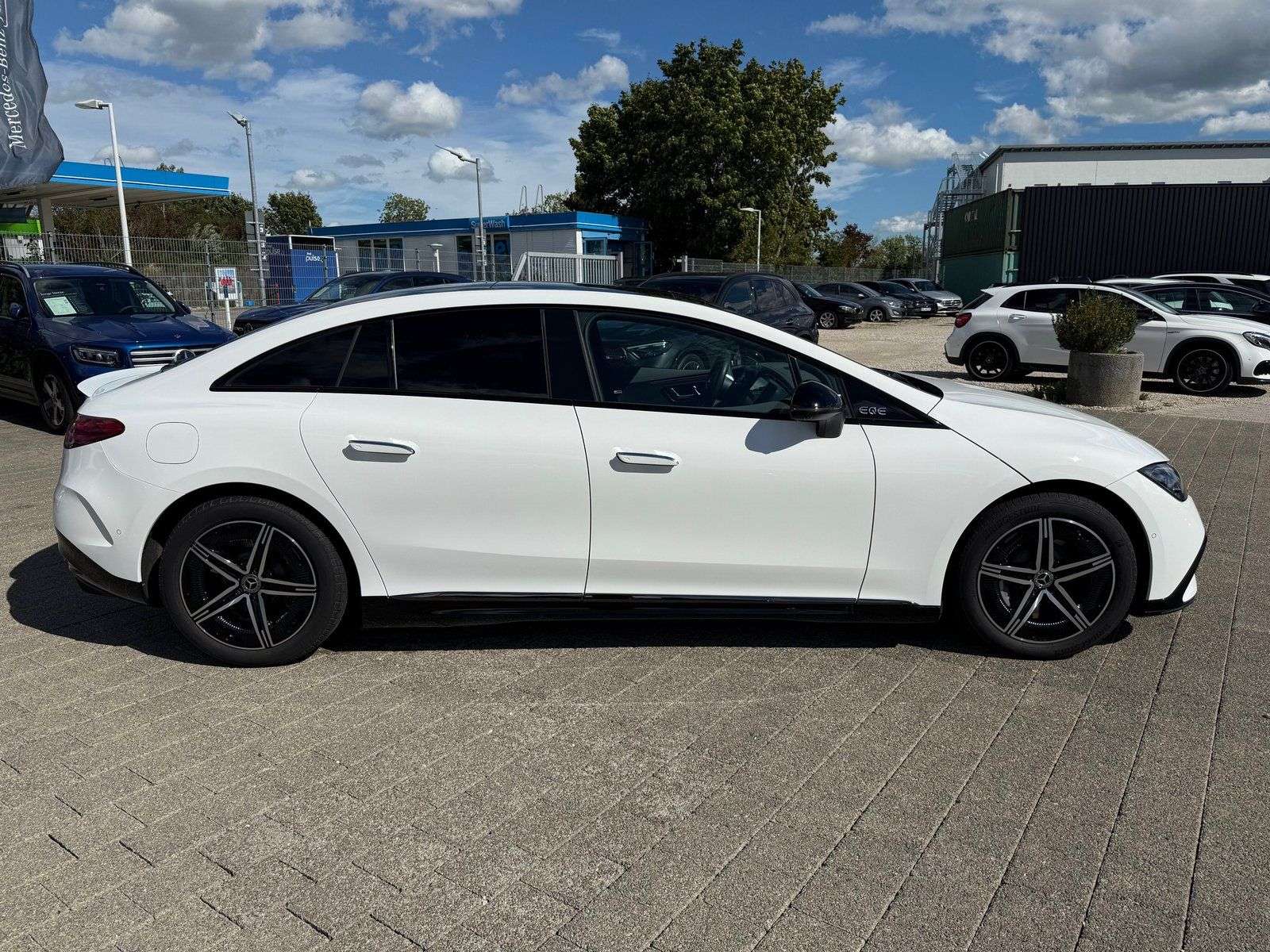 Mercedes-Benz EQE