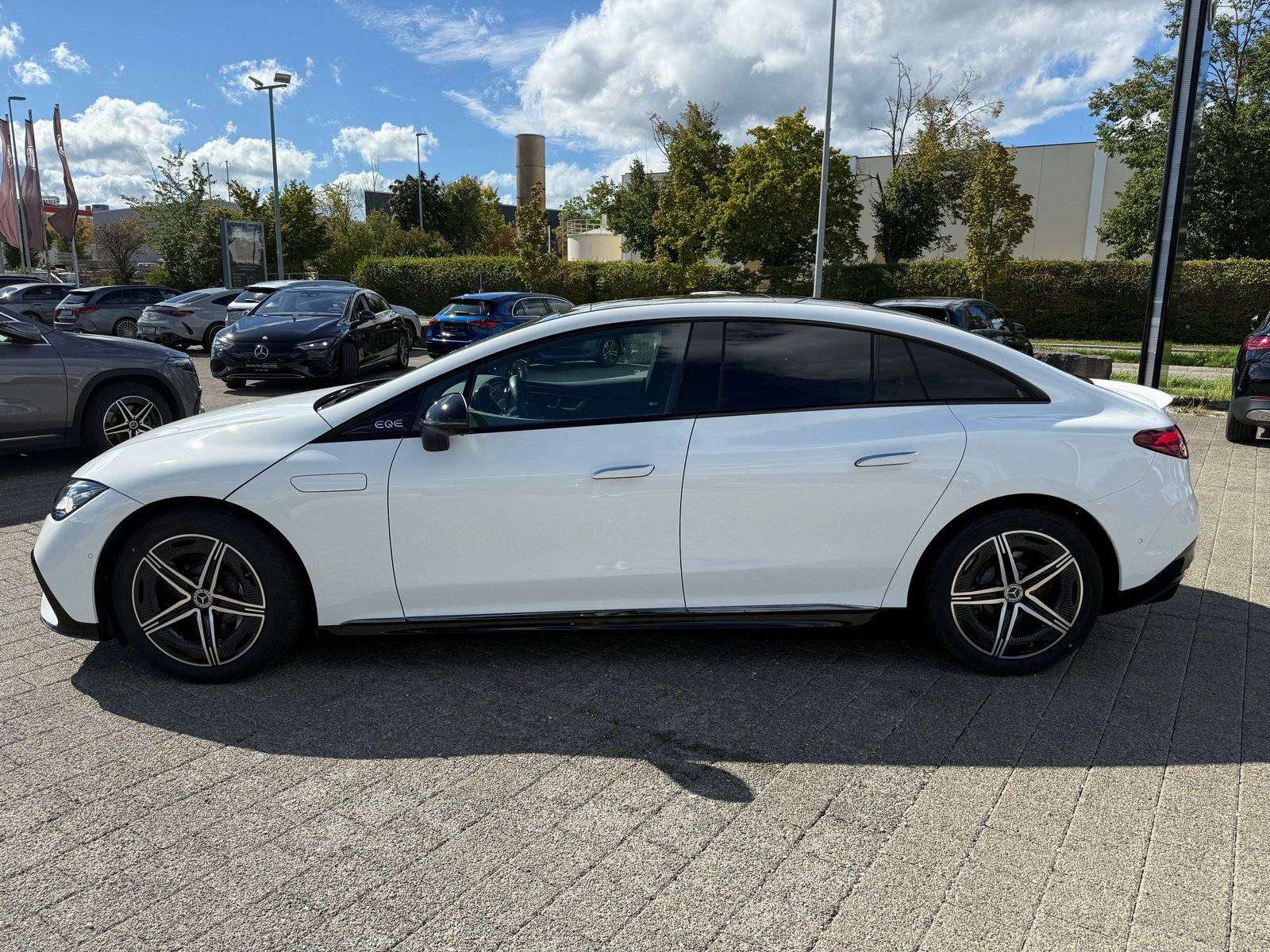 Mercedes-Benz EQE
