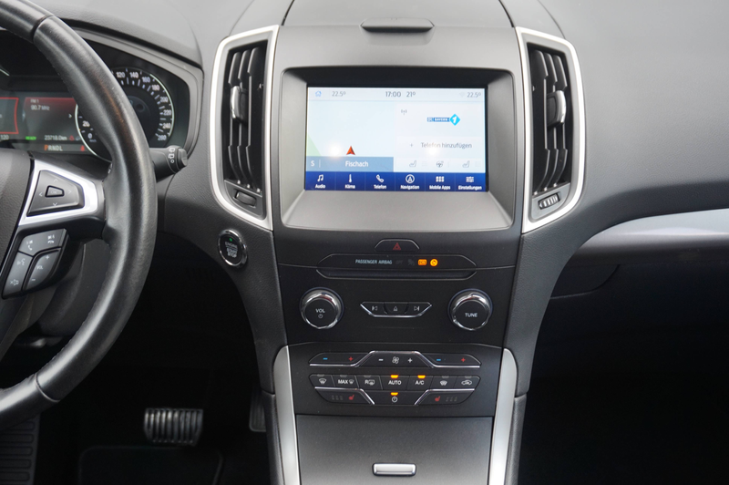 Ford S-Max 2,5l Hybrid Edition Navi Kamera Sitzheizung Lenkradheizung 1-Hand sehr wenig Laufleisung — photo 11