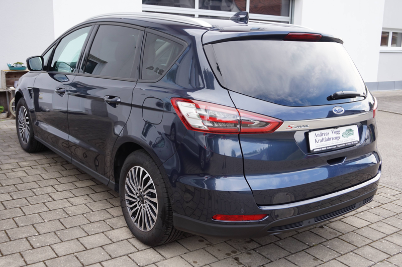 Ford S-Max 2,5l Hybrid Edition Navi Kamera Sitzheizung Lenkradheizung 1-Hand sehr wenig Laufleisung — photo 4