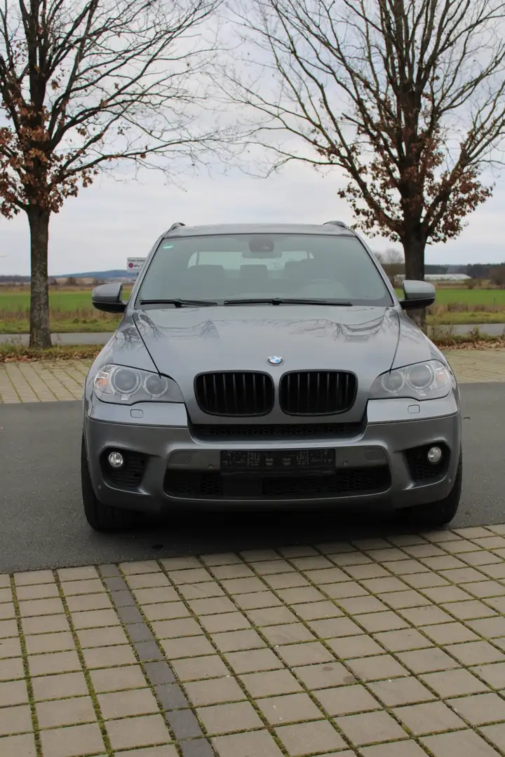 BMW X5 xDrive40d M-Packet Grau - 2