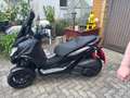 Piaggio MP3 300 HPE Schwarz - thumbnail 1