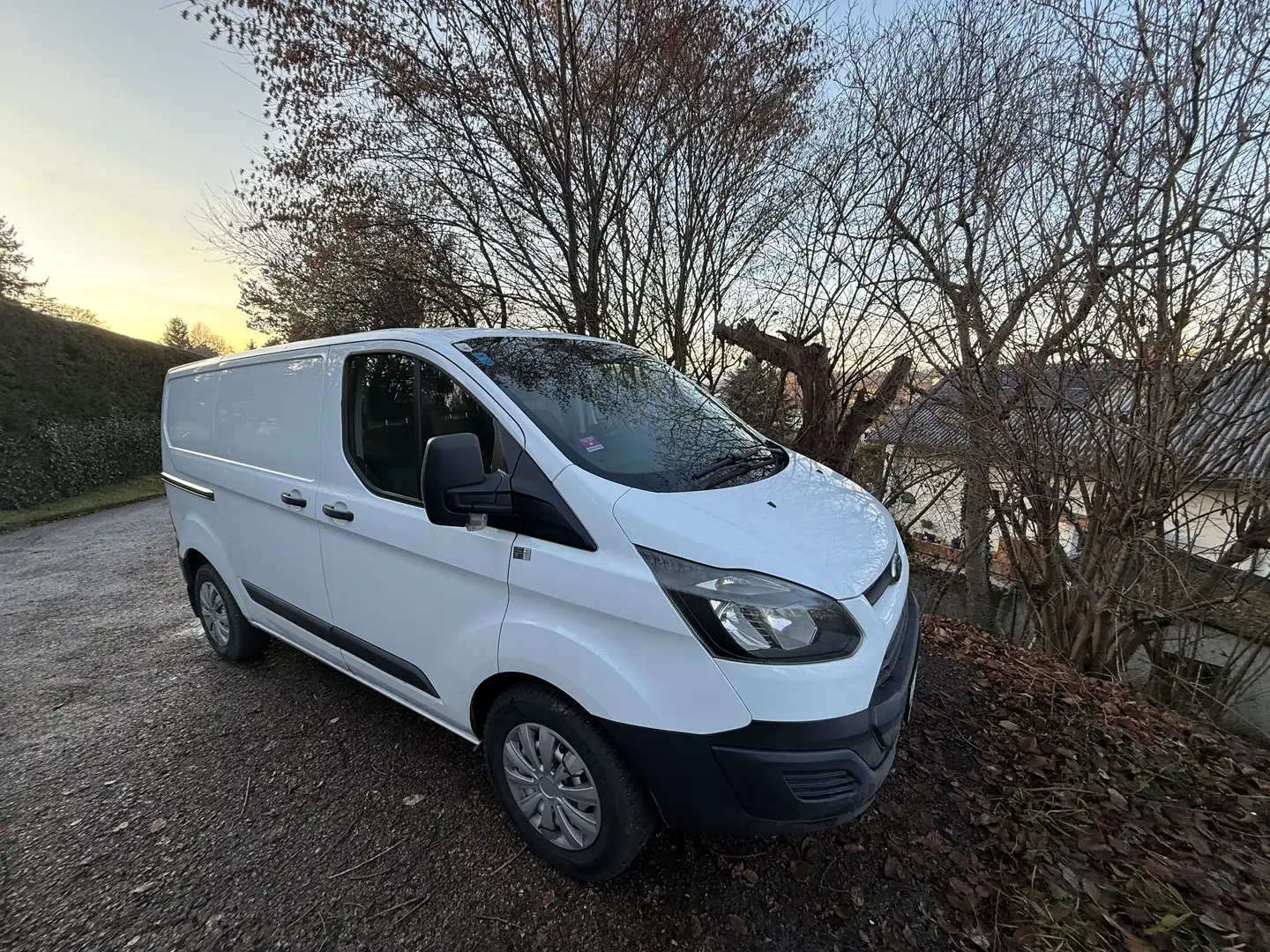 Ford Transit Custom 2,2 TDCi Basis - 1