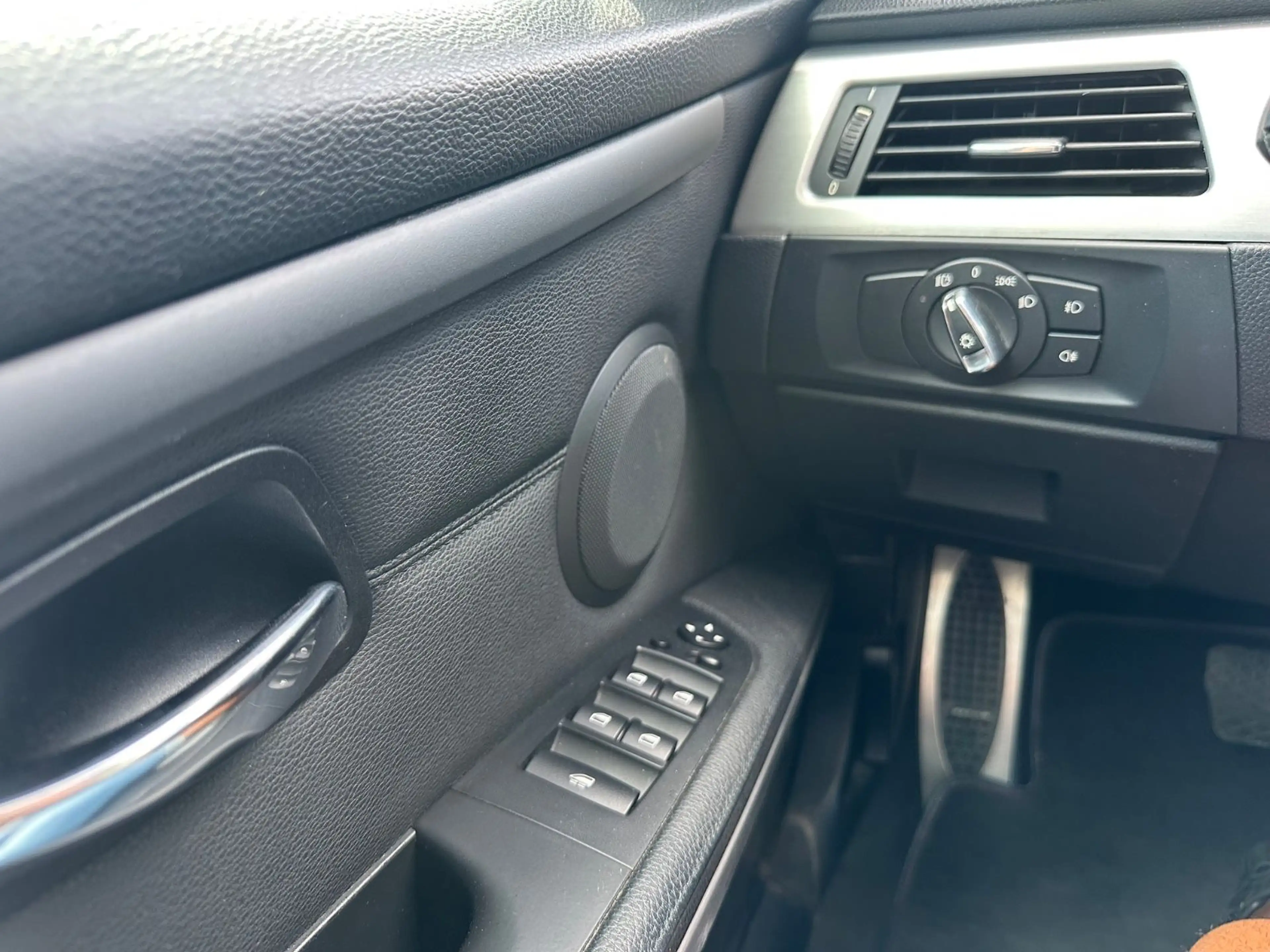 BMW 325 Cabrio M-Paket Navi/Leder — photo 15