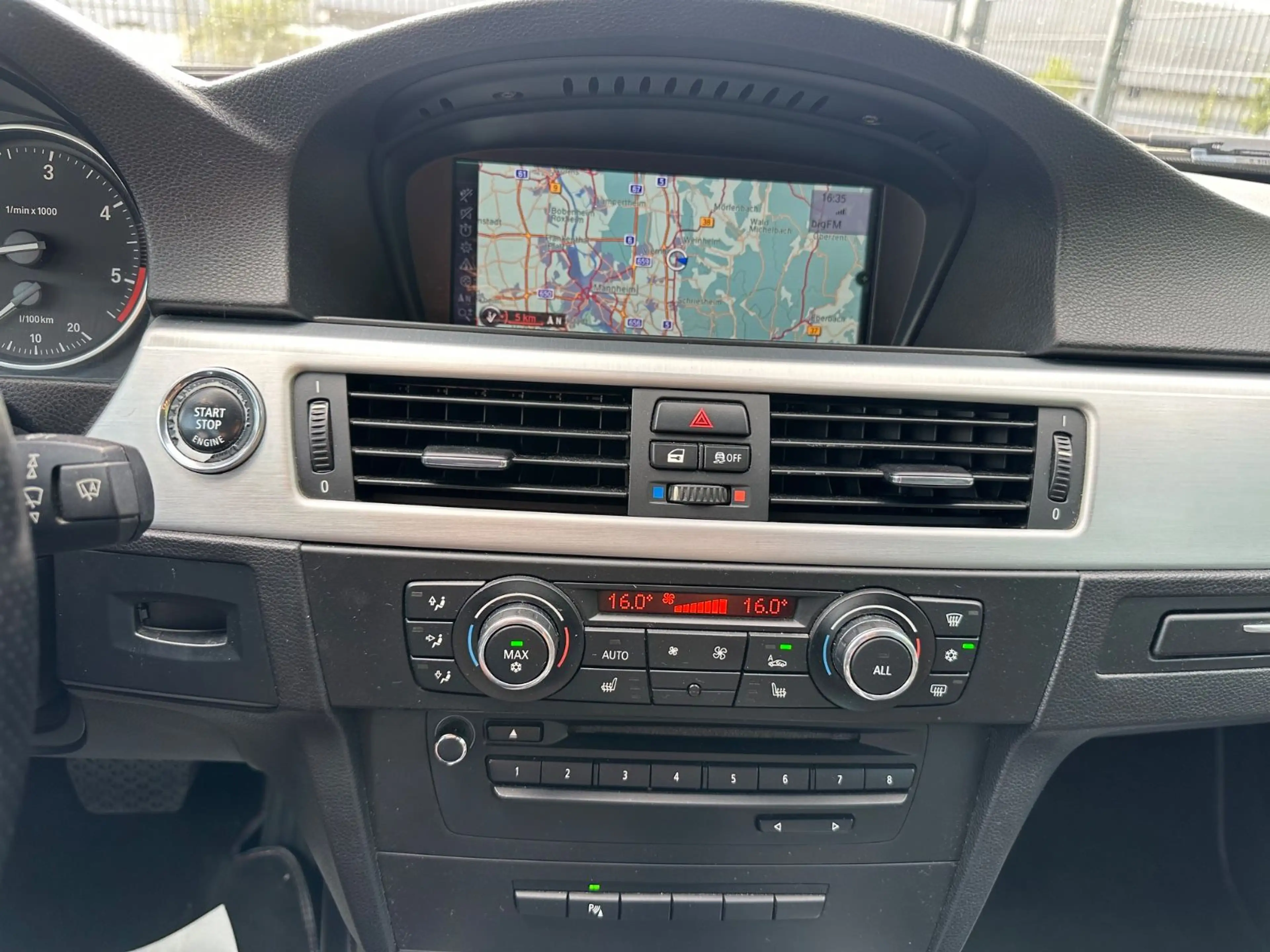 BMW 325 Cabrio M-Paket Navi/Leder — photo 12