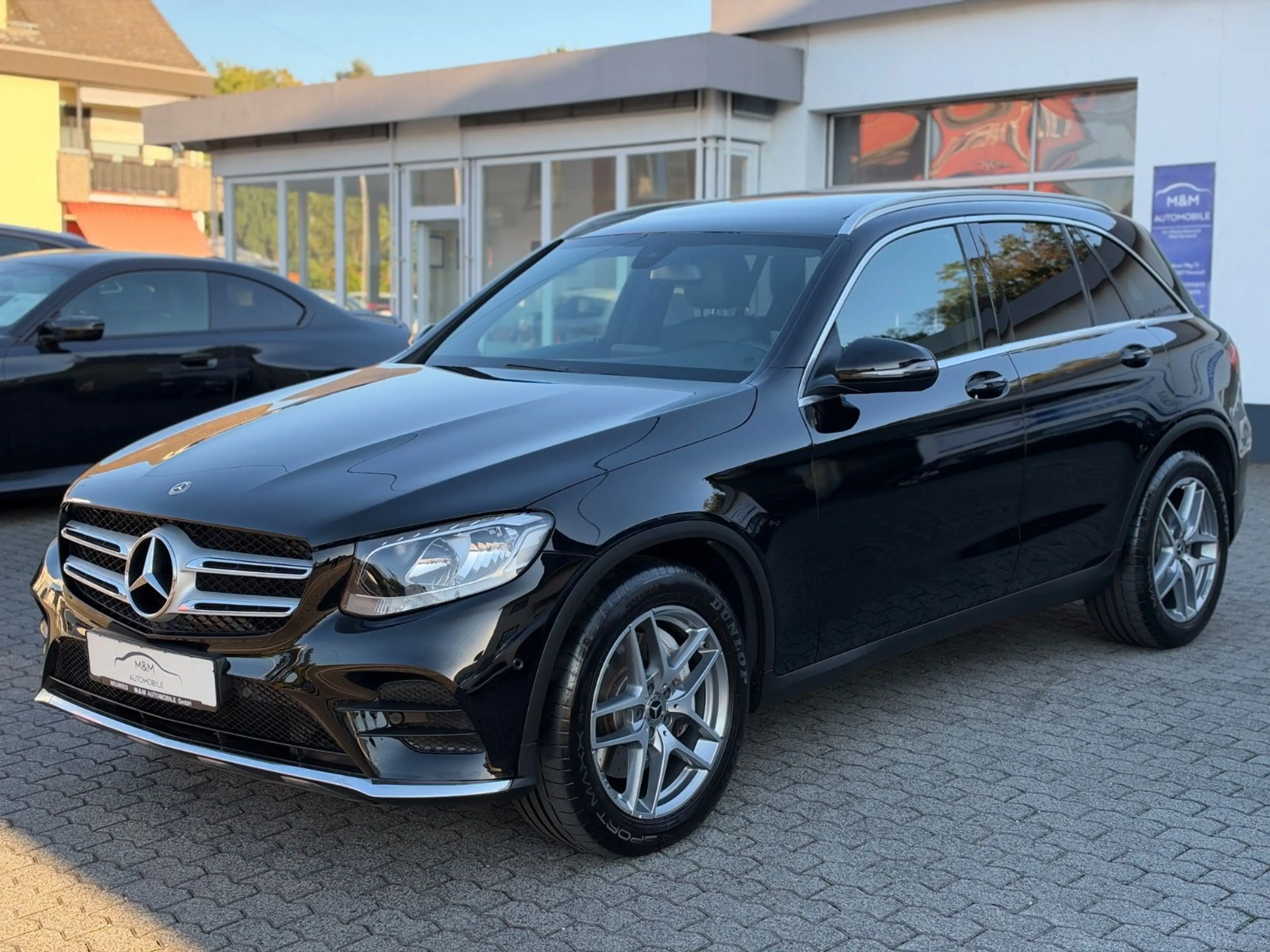 Mercedes-Benz GLC 220 d 4Matic AMG-Line Pano StandHZ 19" 2.Hand — photo 4