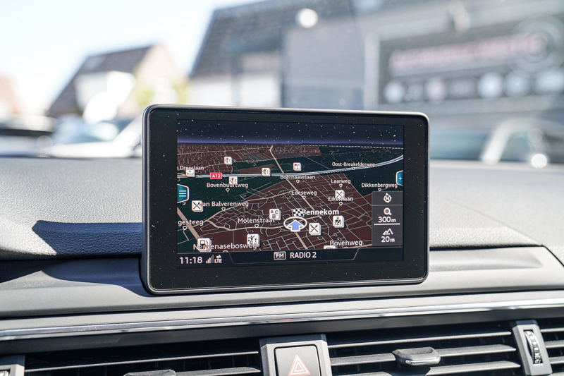 Audi A4 Avant 40 TFSI Sport S line black edition | Stoelve — photo 38
