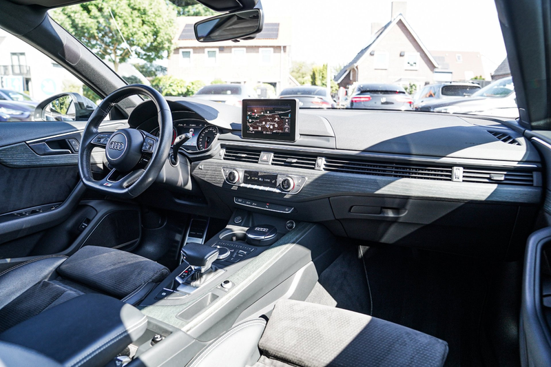 Audi A4 Avant 40 TFSI Sport S line black edition | Stoelve — photo 19