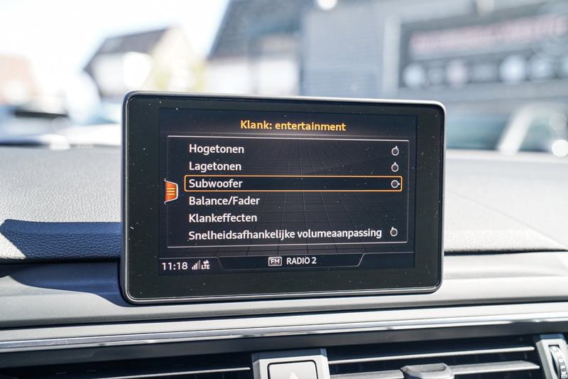 Audi A4 Avant 40 TFSI Sport S line black edition | Stoelve — photo 40