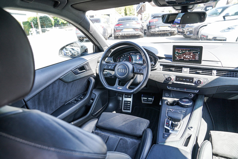 Audi A4 Avant 40 TFSI Sport S line black edition | Stoelve — photo 20