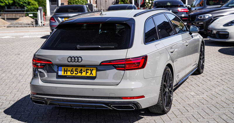 Audi A4 Avant 40 TFSI Sport S line black edition | Stoelve — photo 10